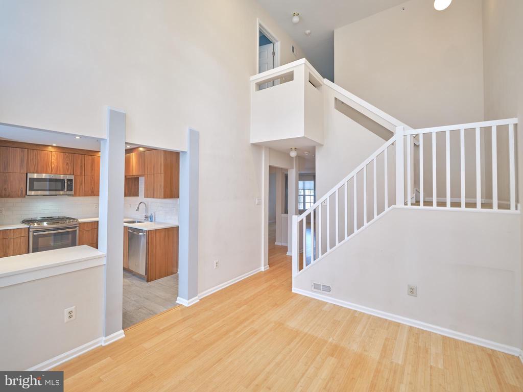 509 Waterford Ct, #82