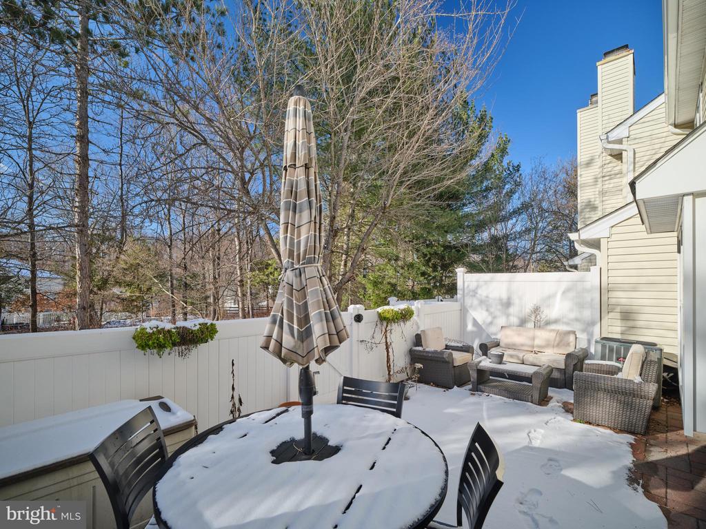 509 Waterford Ct, #82