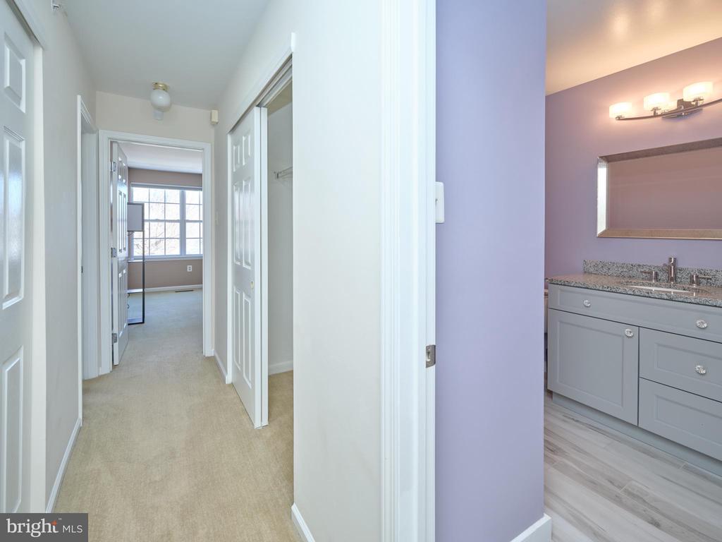 509 Waterford Ct, #82