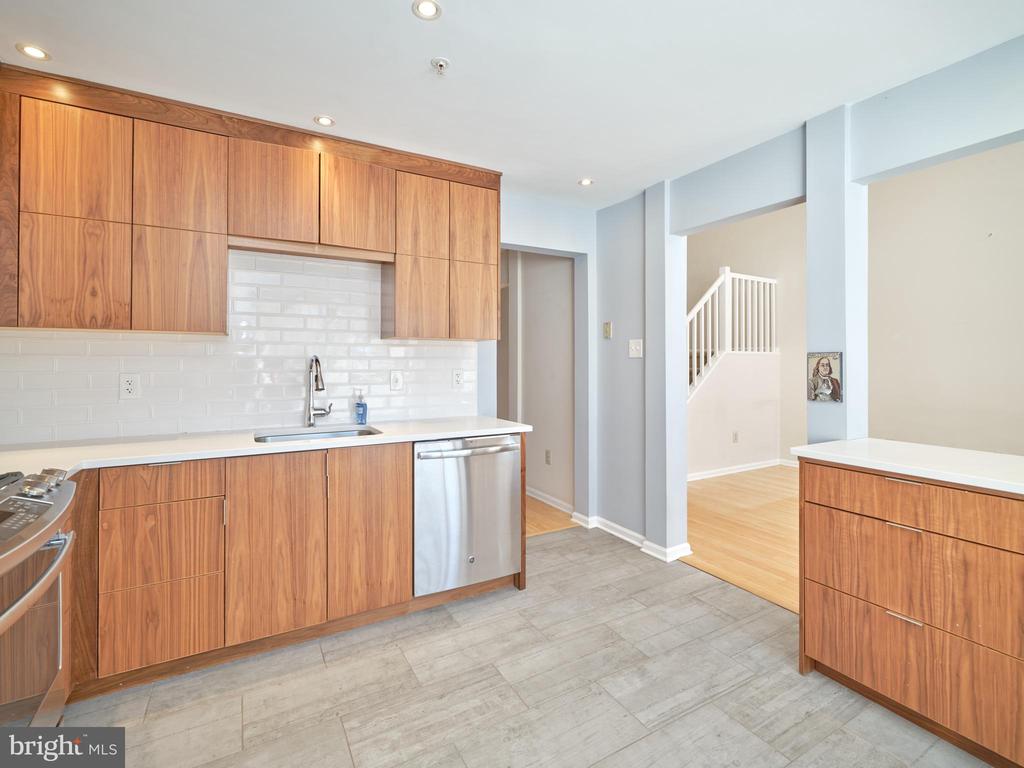 509 Waterford Ct, #82