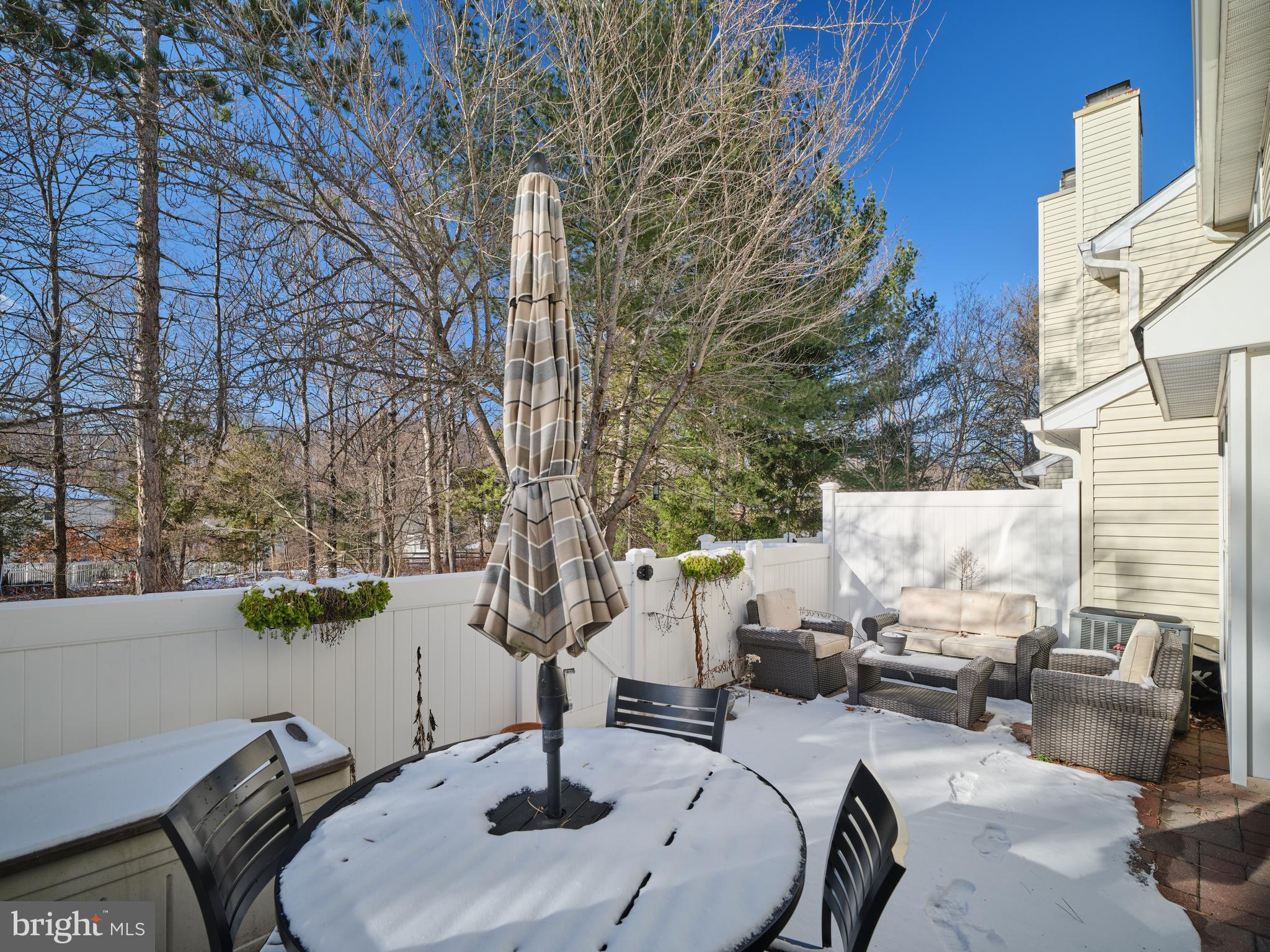 509 Waterford Ct, #82