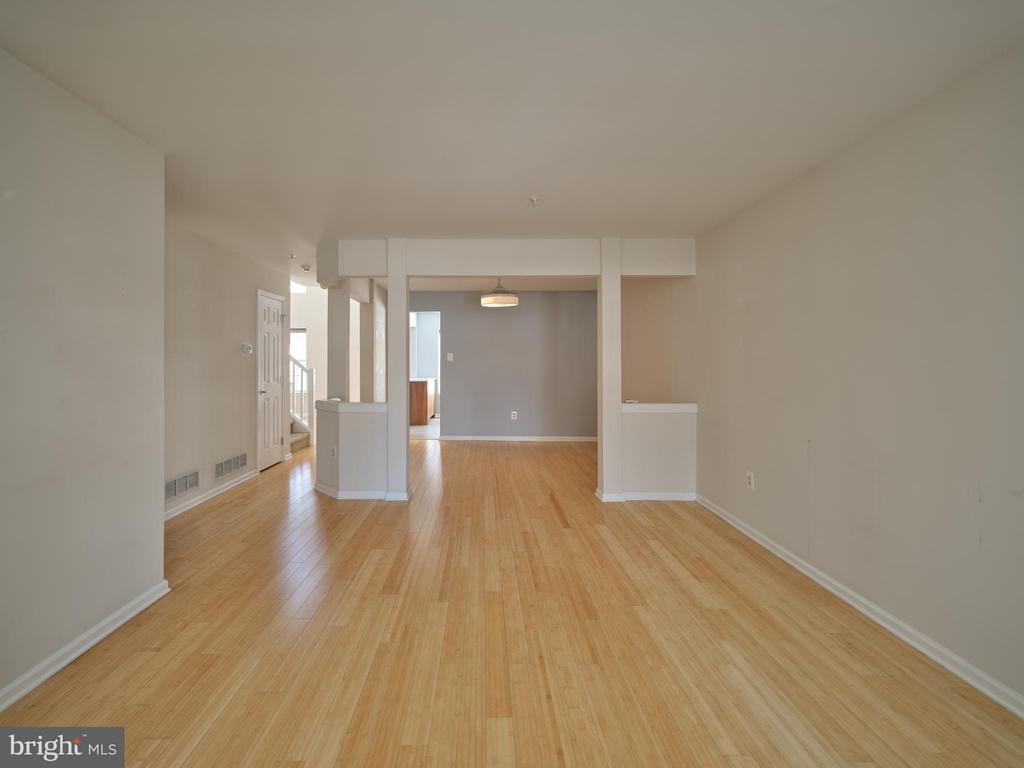 509 Waterford Ct, #82