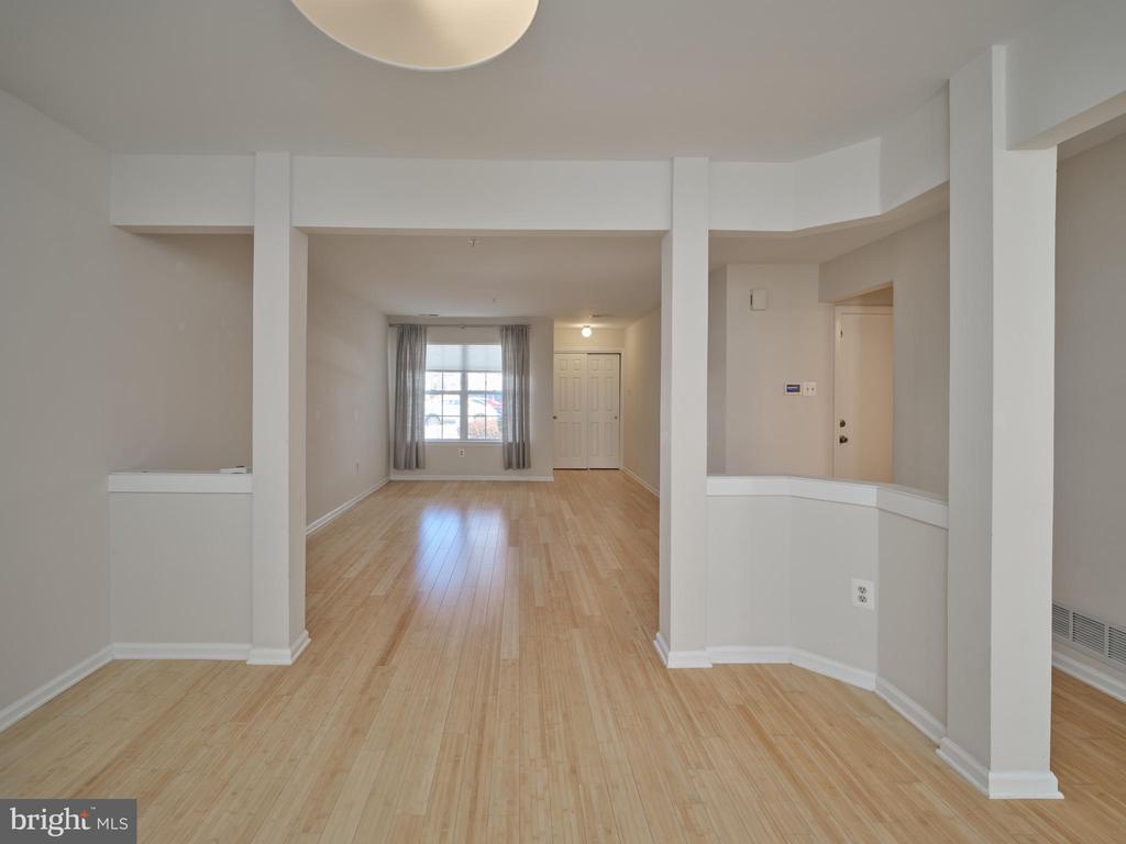 509 Waterford Ct, #82