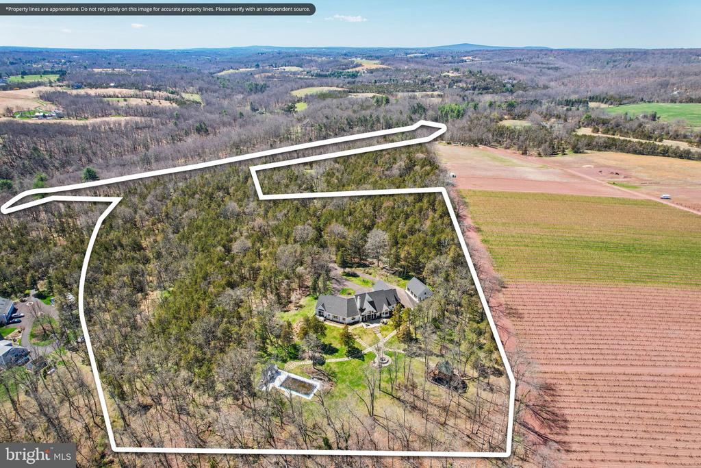 2 CEDAR LANE
