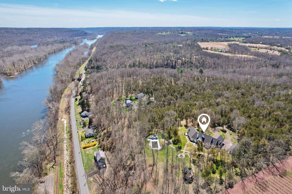 2 CEDAR LANE