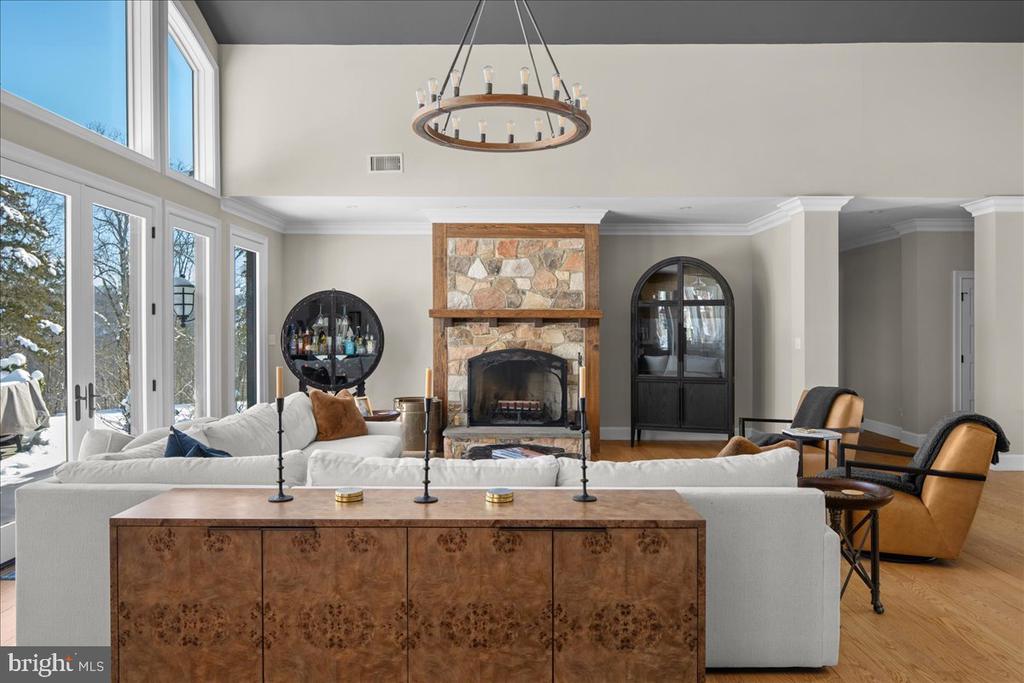 2 CEDAR LANE