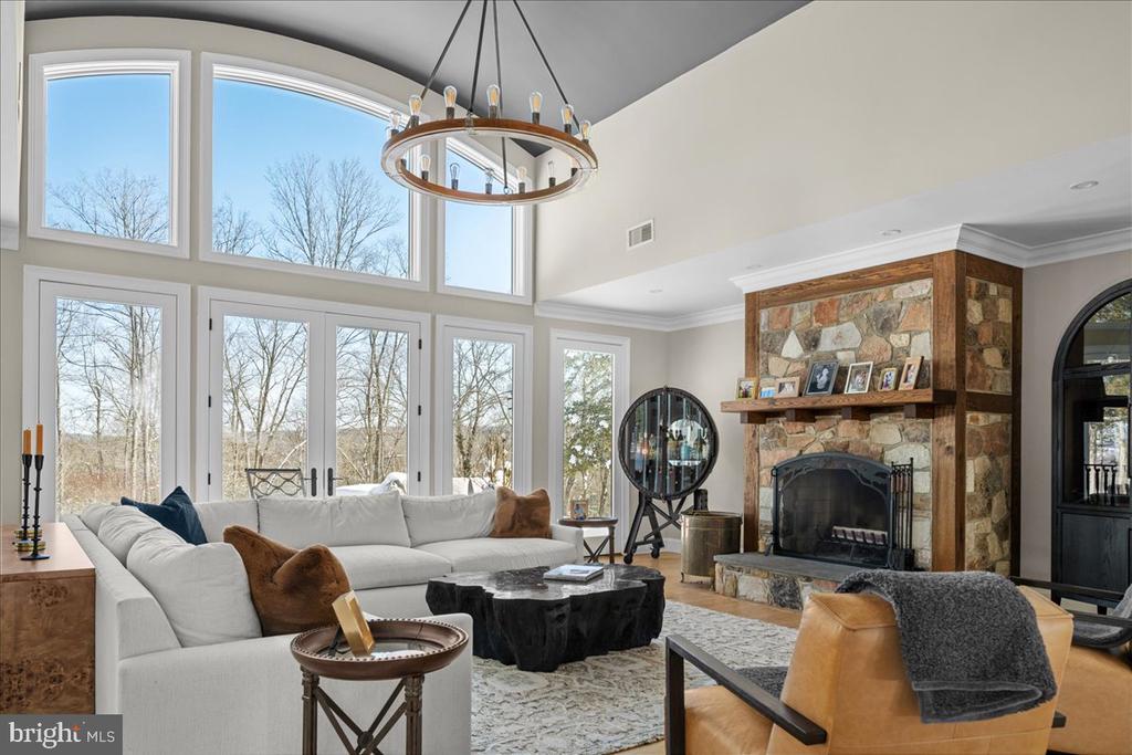 2 CEDAR LANE