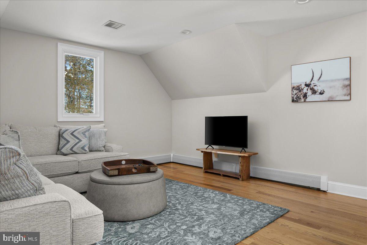 2 CEDAR LANE