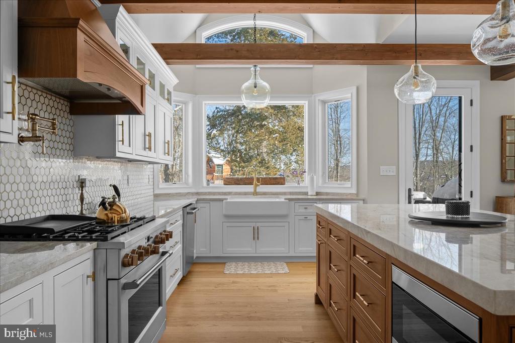 2 CEDAR LANE