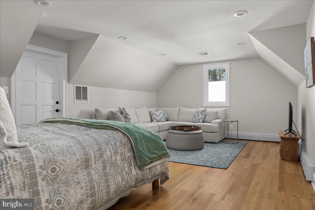 2 CEDAR LANE
