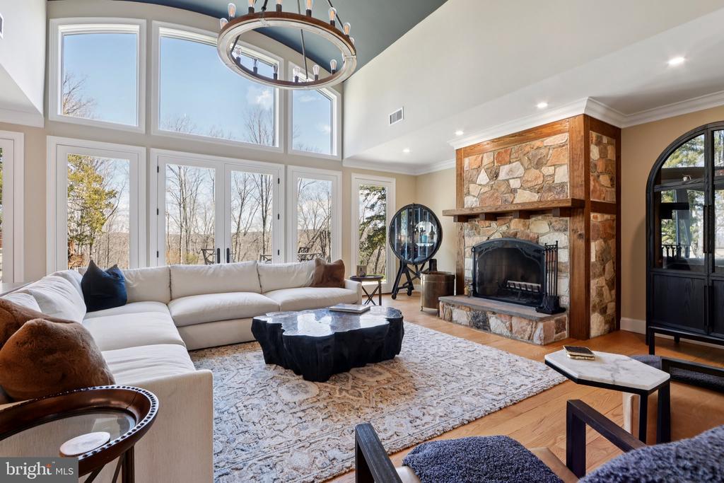 2 CEDAR LANE