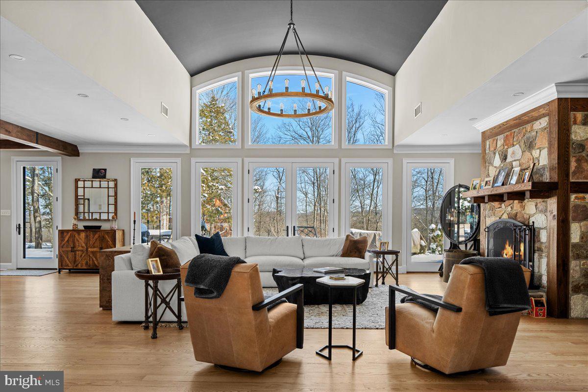 2 CEDAR LANE