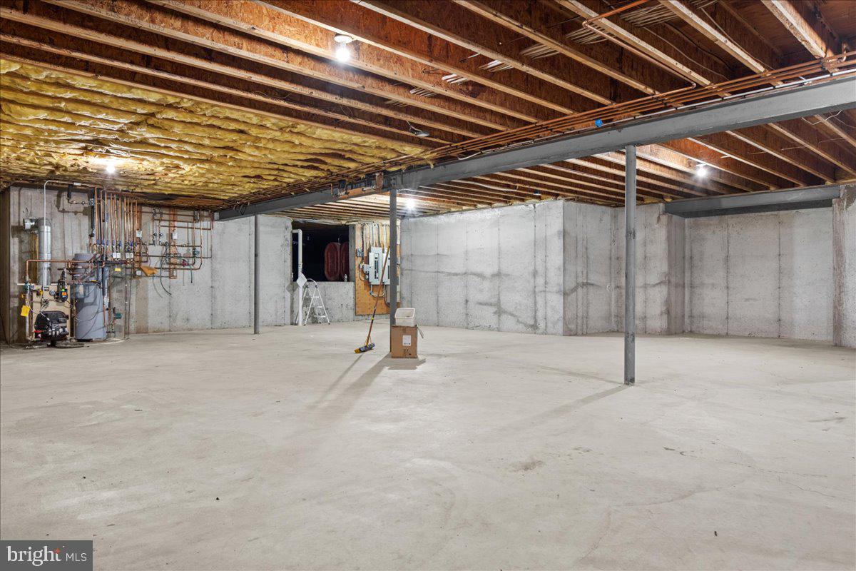 2 CEDAR LANE