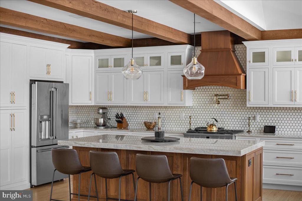 2 CEDAR LANE
