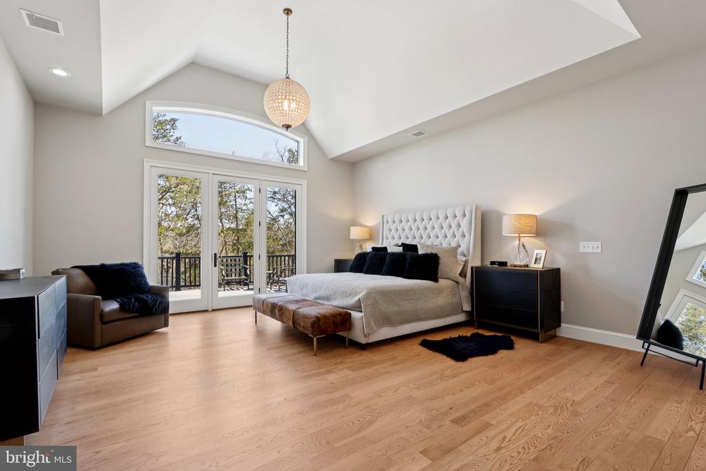 2 CEDAR LANE
