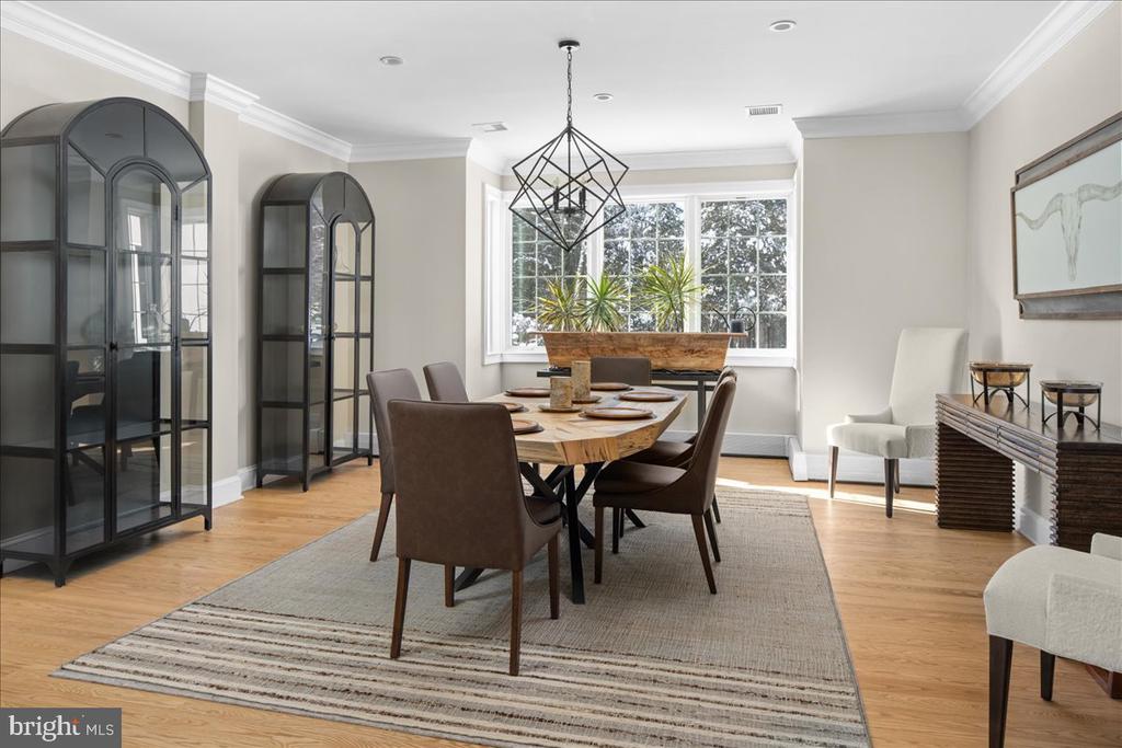 2 CEDAR LANE