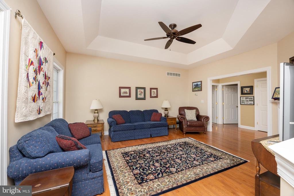 138 SILVERTAIL LANE