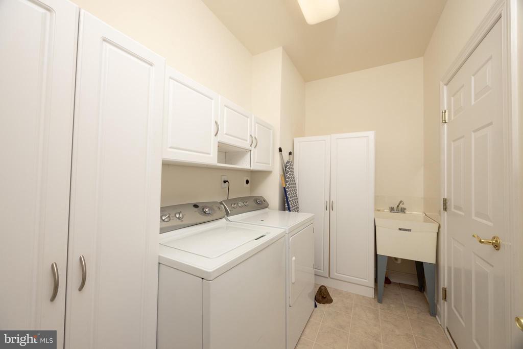 138 SILVERTAIL LANE