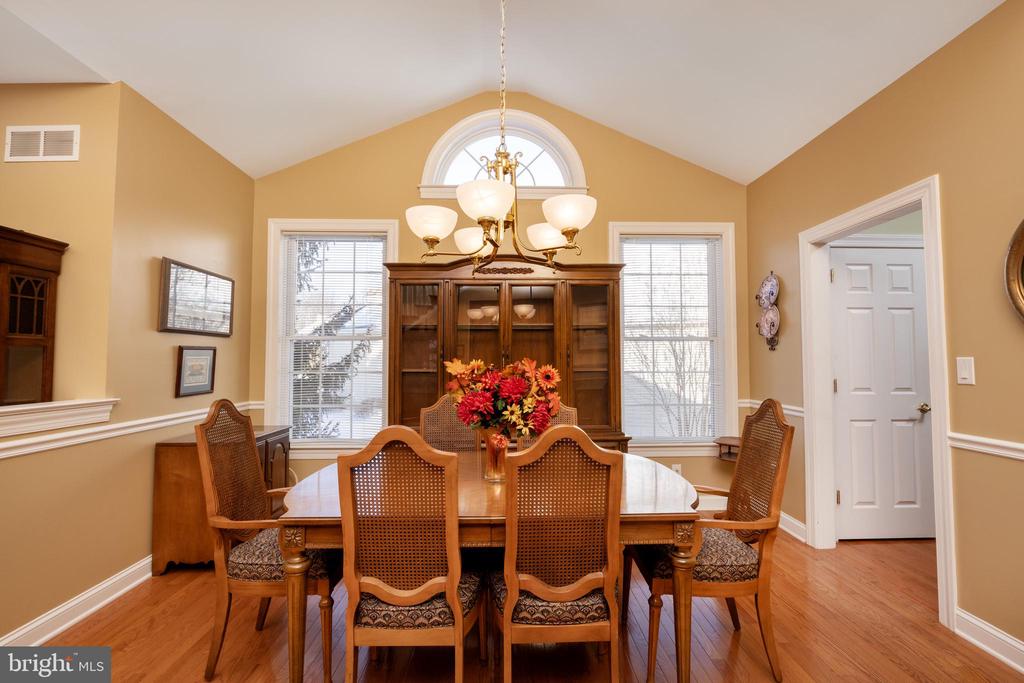 138 SILVERTAIL LANE