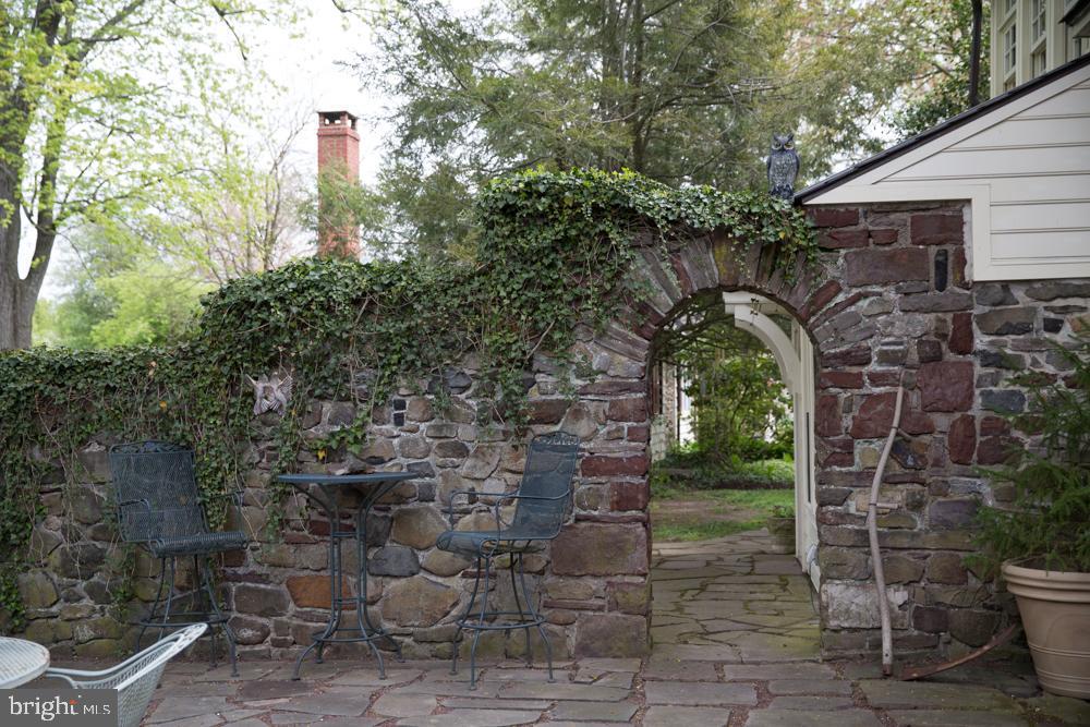 5736 STONEY HILL ROAD