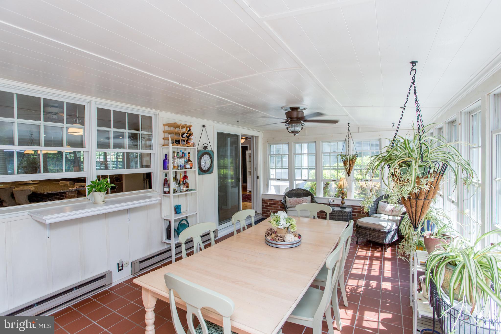 67 TOWNVIEW DRIVE