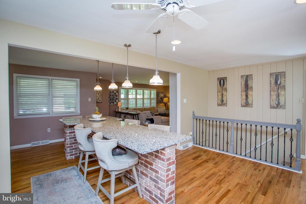 67 TOWNVIEW DRIVE