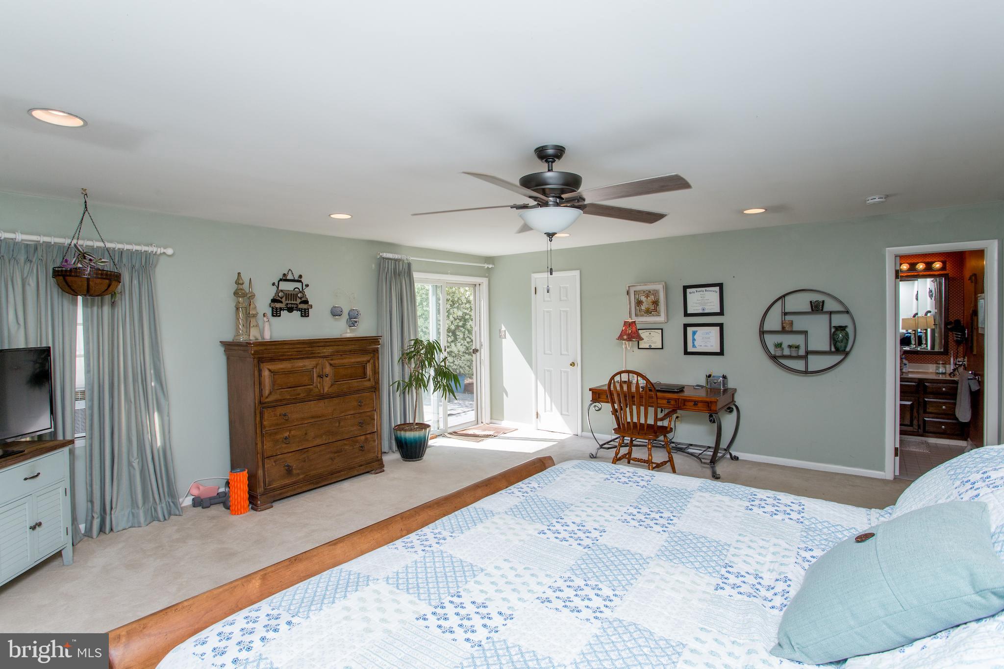 67 TOWNVIEW DRIVE