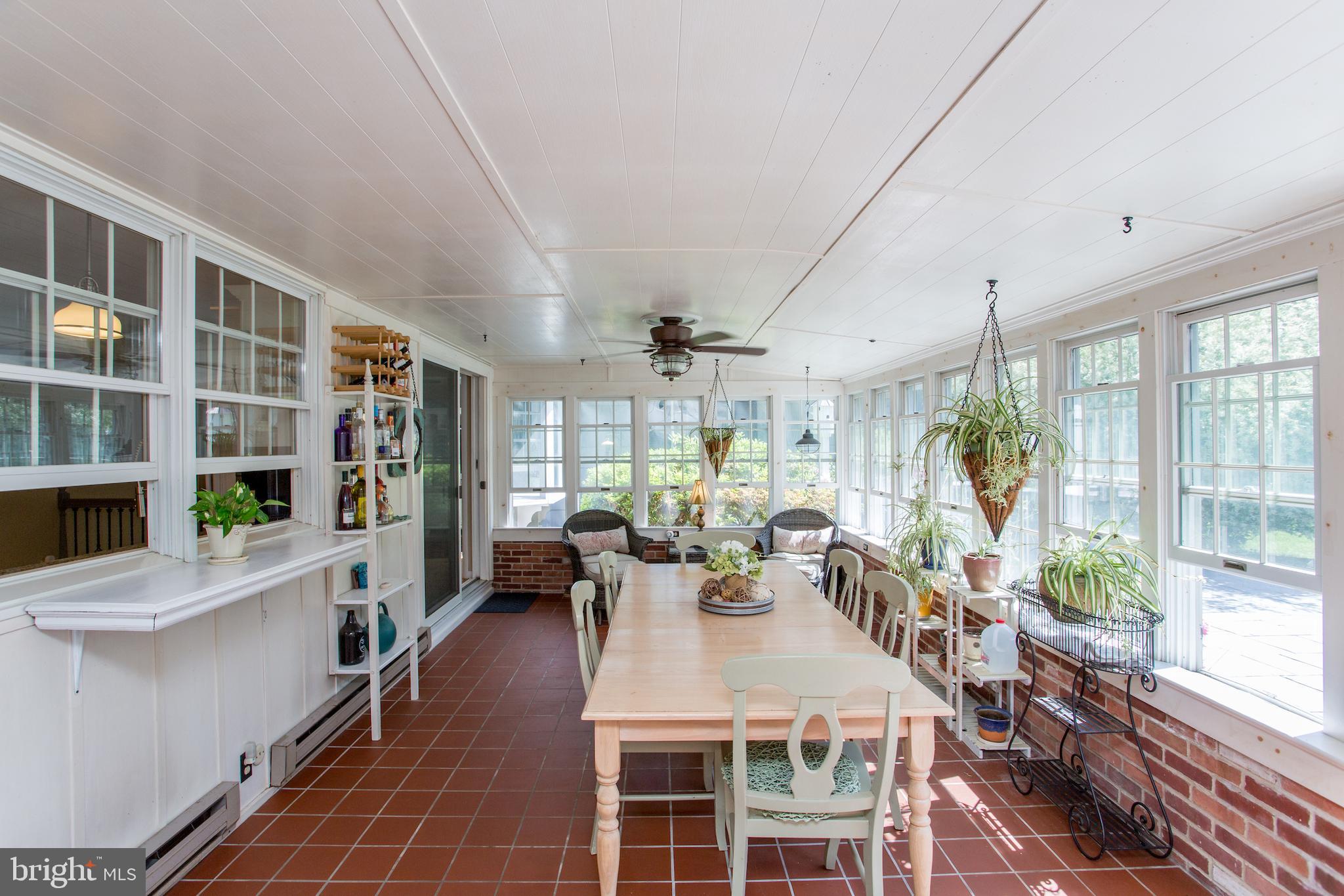 67 TOWNVIEW DRIVE