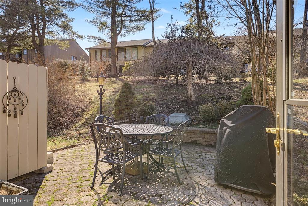 28 RIVERHILL WAY A