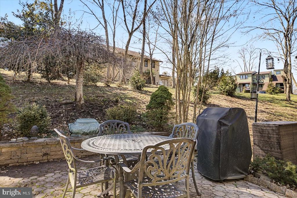 28 RIVERHILL WAY A