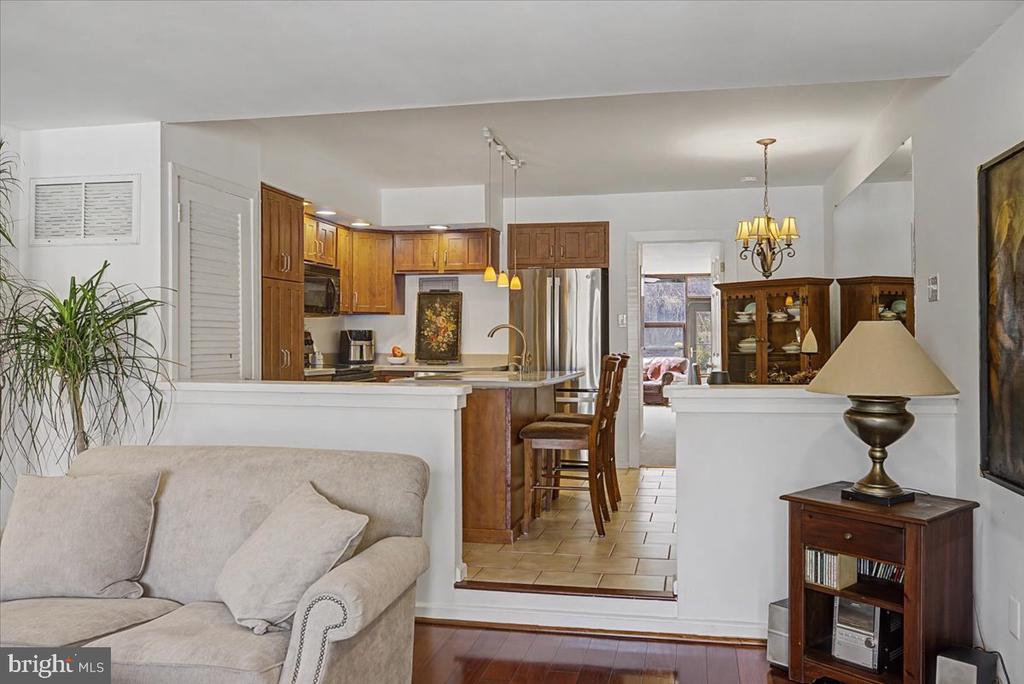 28 RIVERHILL WAY A