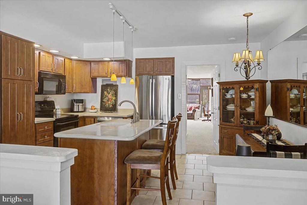 28 RIVERHILL WAY A