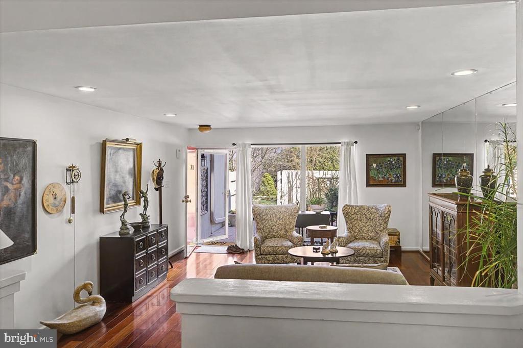 28 RIVERHILL WAY A