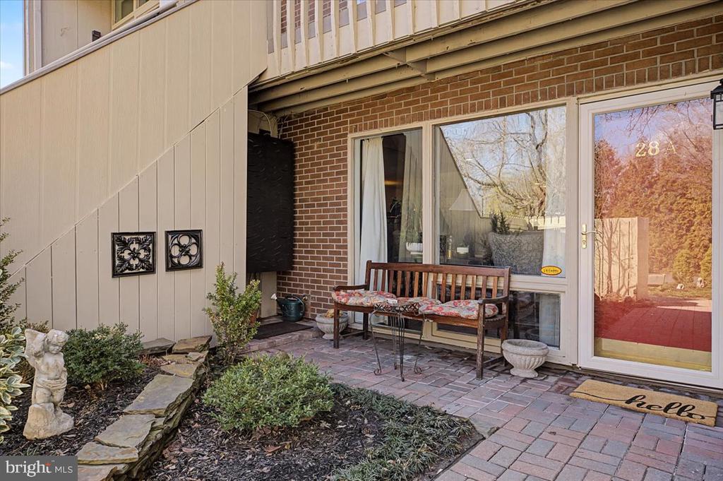 28 RIVERHILL WAY A
