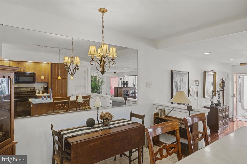 28 RIVERHILL WAY A