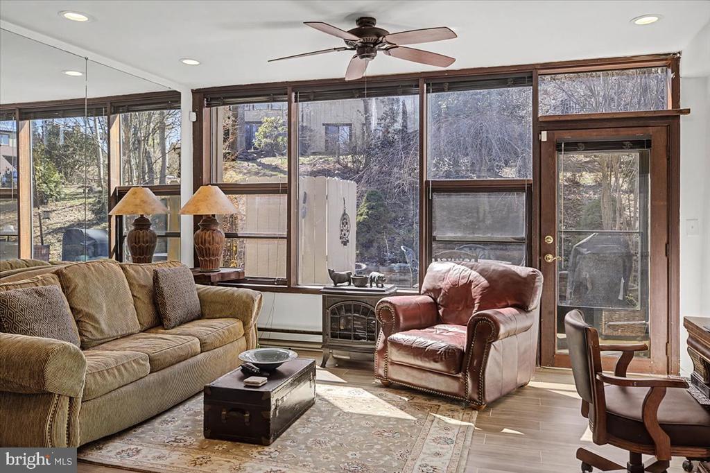 28 RIVERHILL WAY A