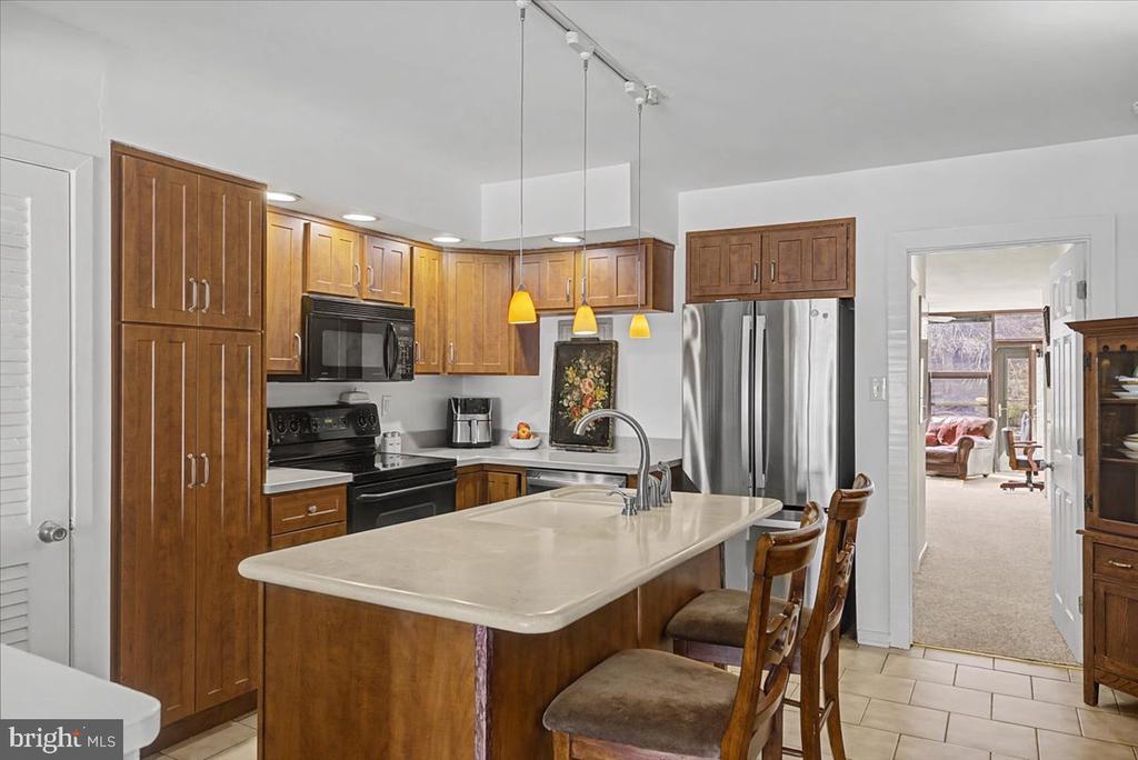 28 RIVERHILL WAY A