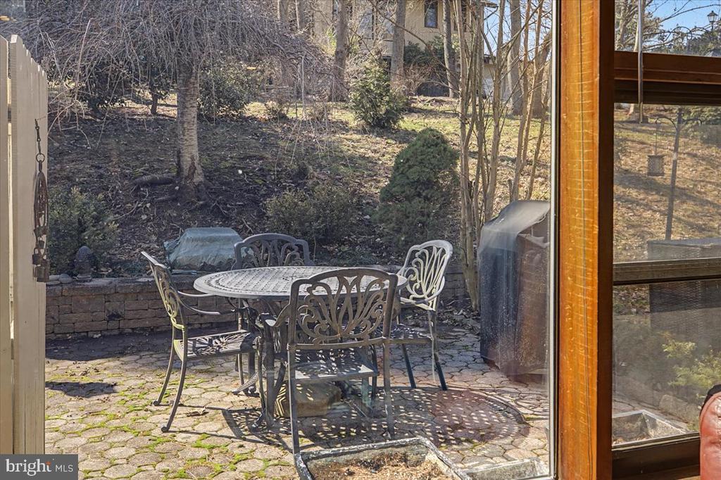 28 RIVERHILL WAY A