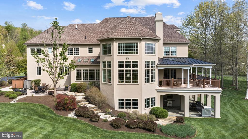 203 WECKS POND