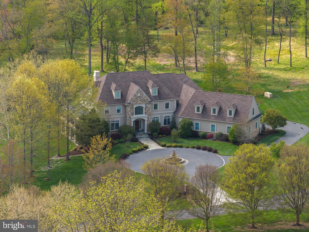 203 WECKS POND