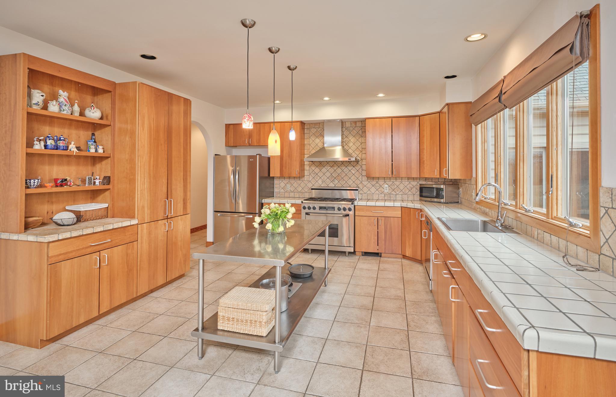 810 CALLOWHILL ROAD