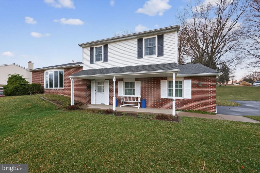 667 LILY ROAD