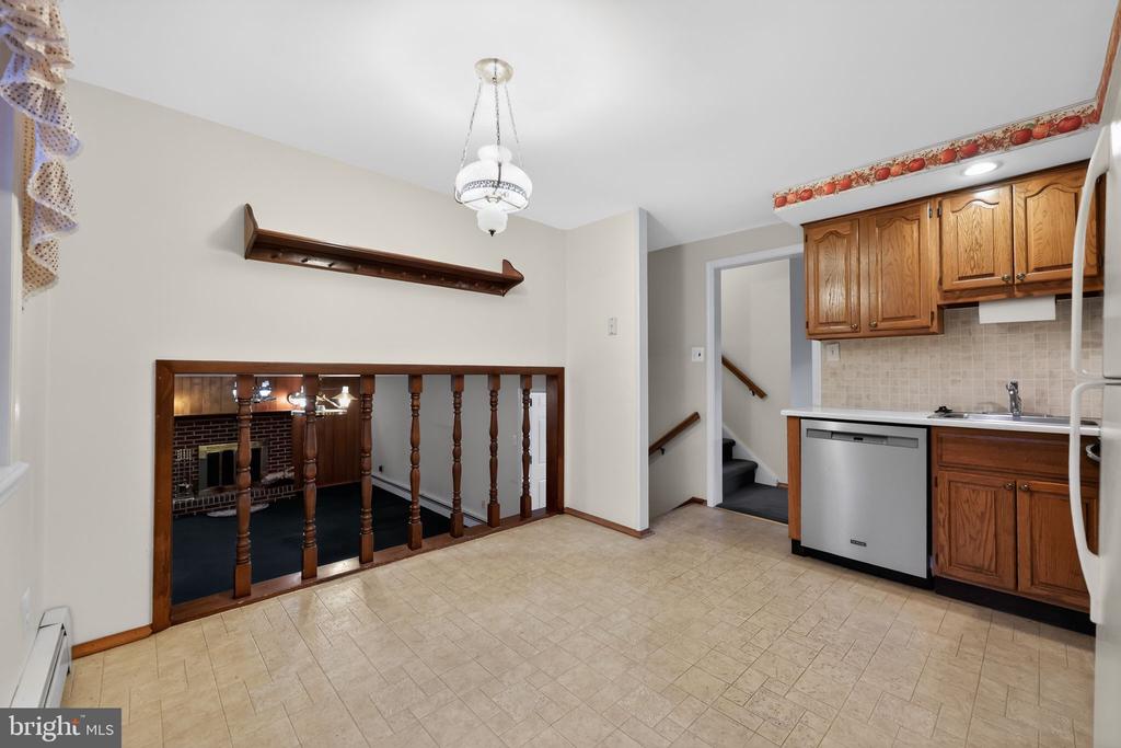 667 LILY ROAD