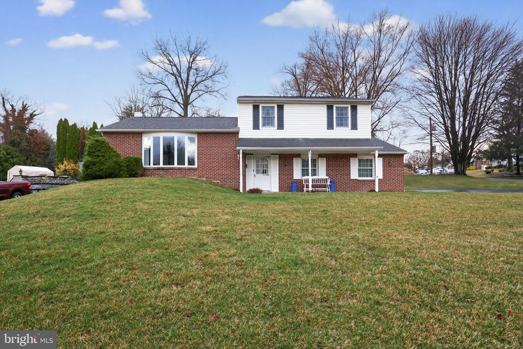 667 LILY ROAD