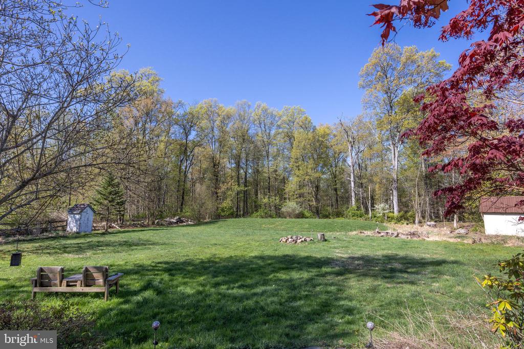 1684 CHESTNUT RIDGE ROAD