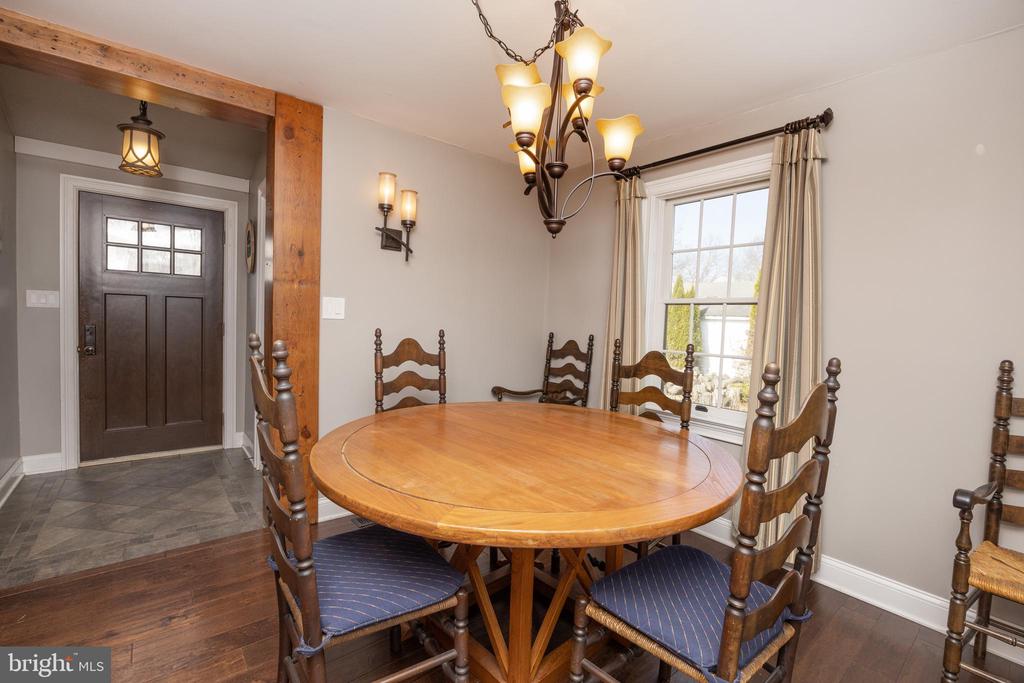 1684 CHESTNUT RIDGE ROAD