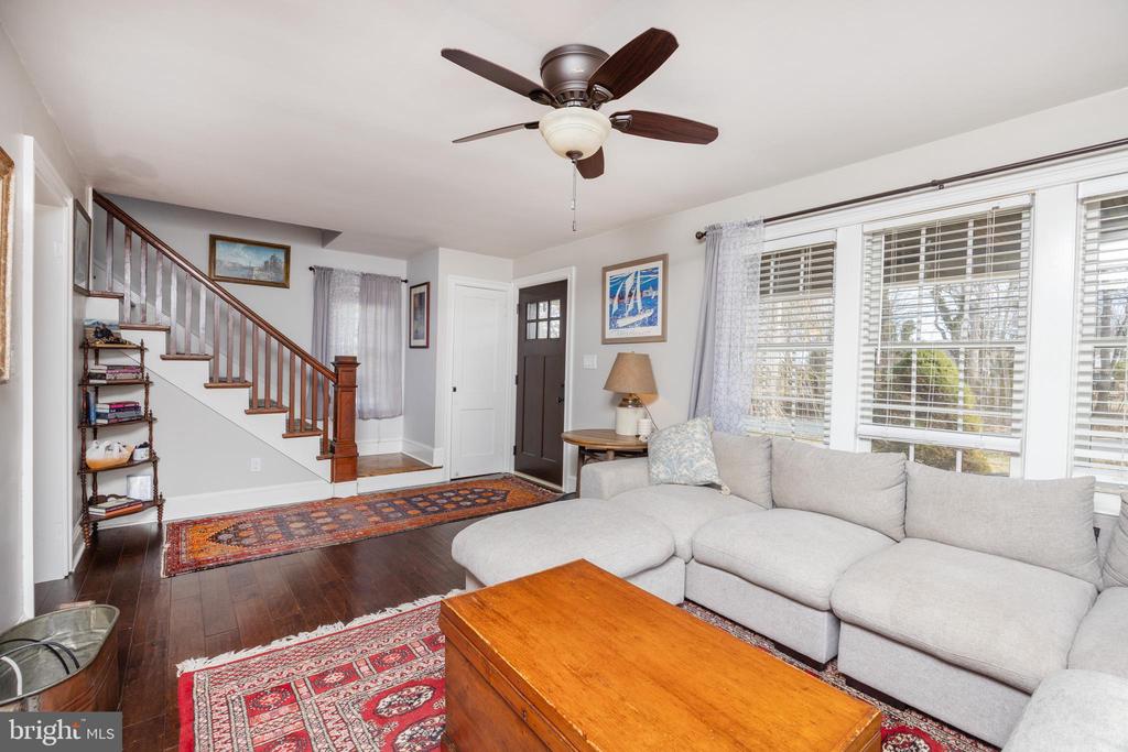 1684 CHESTNUT RIDGE ROAD