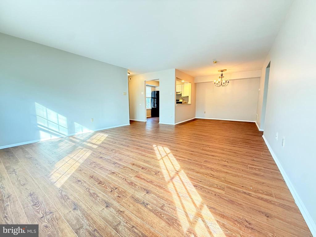 1707 SOCIETY PLACE