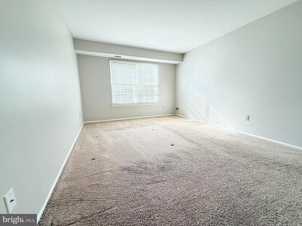 1707 SOCIETY PLACE
