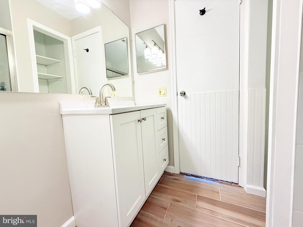 1707 SOCIETY PLACE